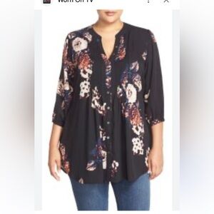 Melissa McCarthy Seven7 Floral Tunic Top